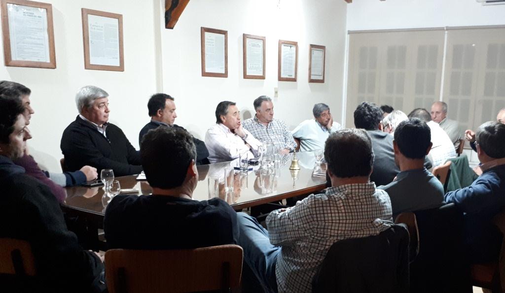Foto para: Visita de Sergio Marinelli, Superintendente del Departamento General de Irrigación.