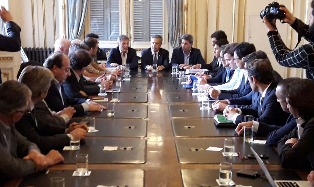 Foto para: Reunión en Buenos Aires por el impuesto interno al vino.