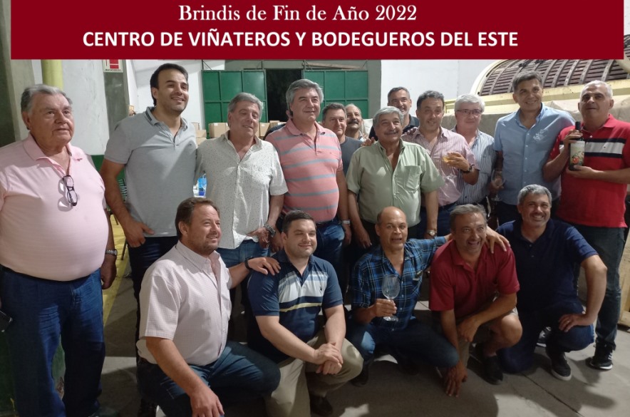 Foto para: BRINDIS DE FIN DE AÑO