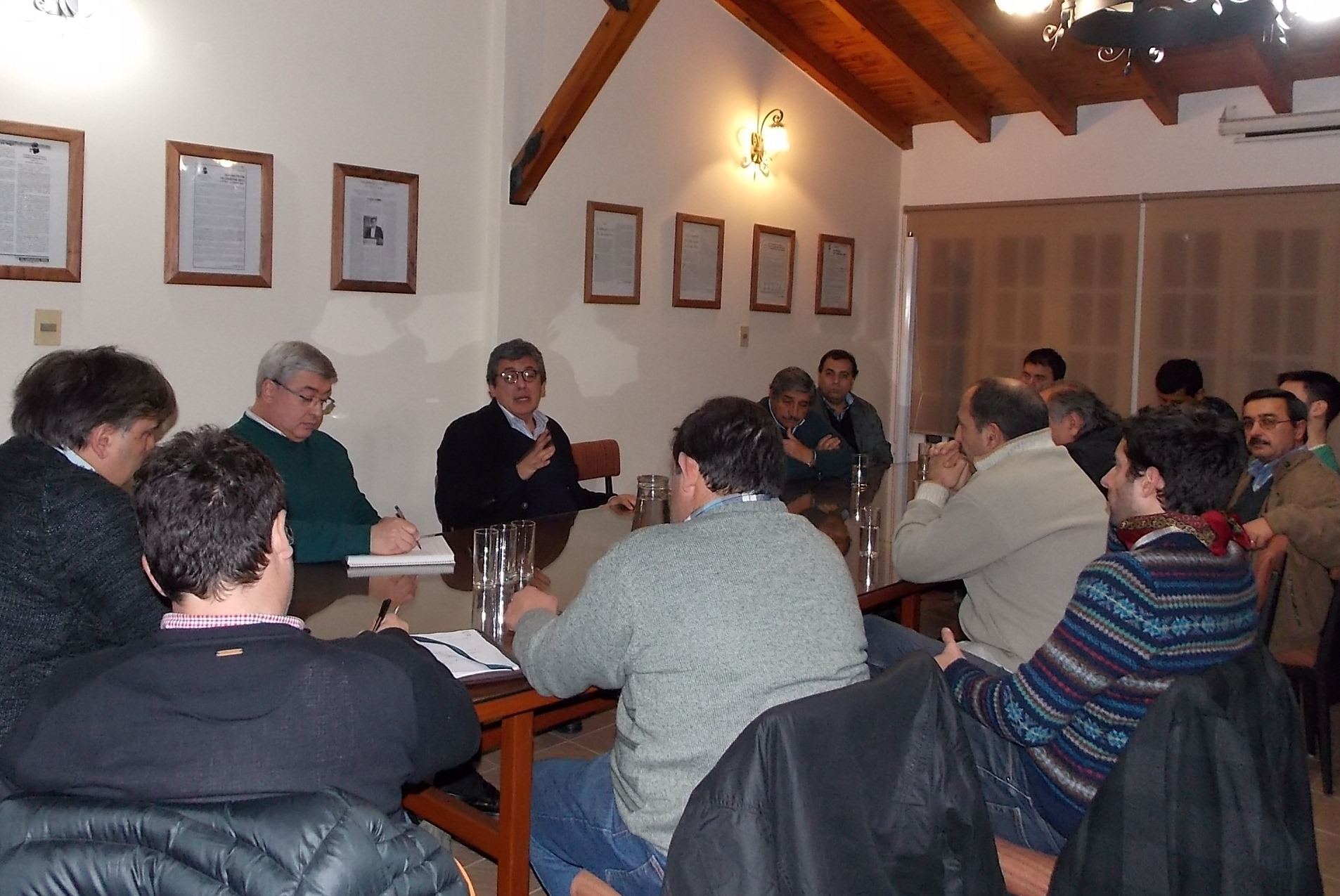 Foto para: <b>REUNION CON EL DIRECTOR DEL FONDO PARA LA TRANSFORMACIÓN Y CRECIMIENTO SR. SERGIO MORALEJO</b><br>